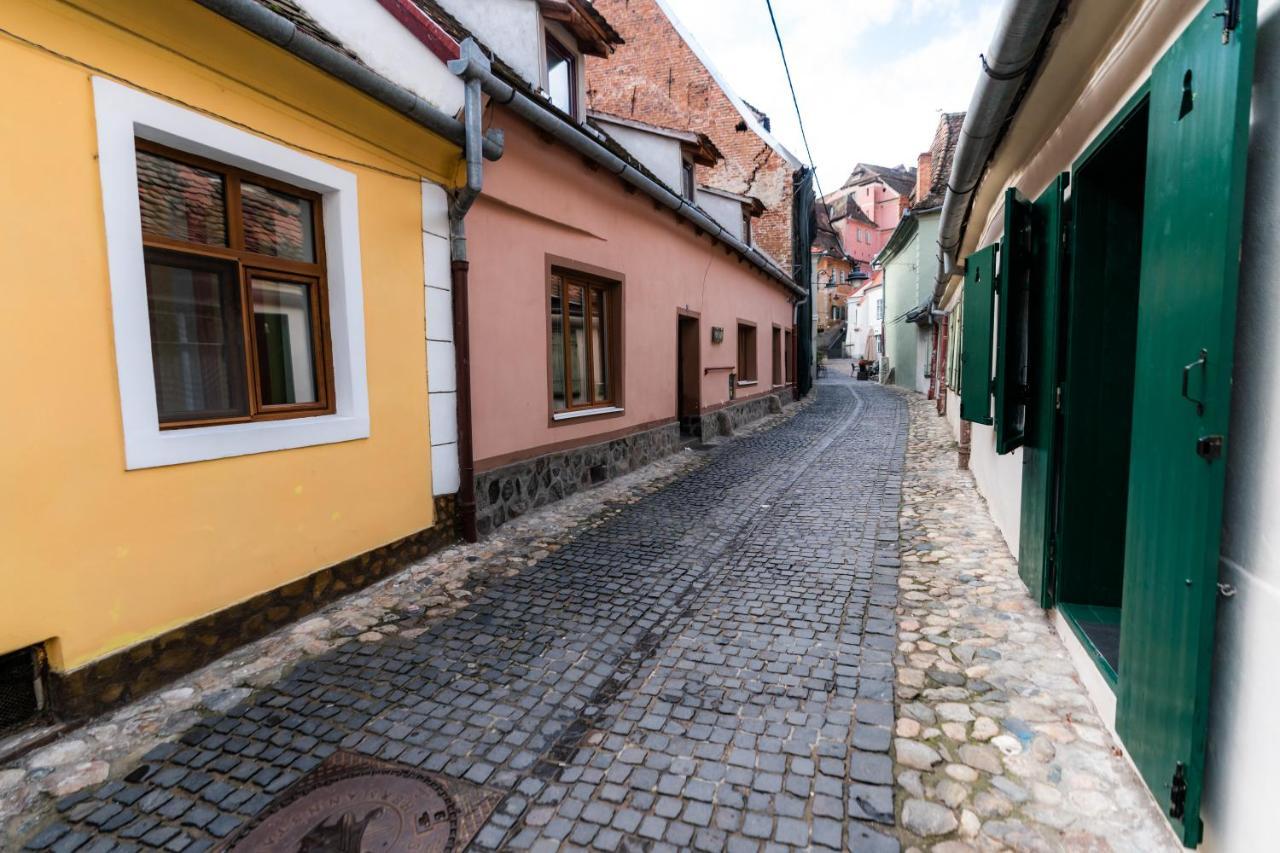 Charming Studio Ideal For Getaways Or Workations In Sibiu'S Medieval City Center Kültér fotó