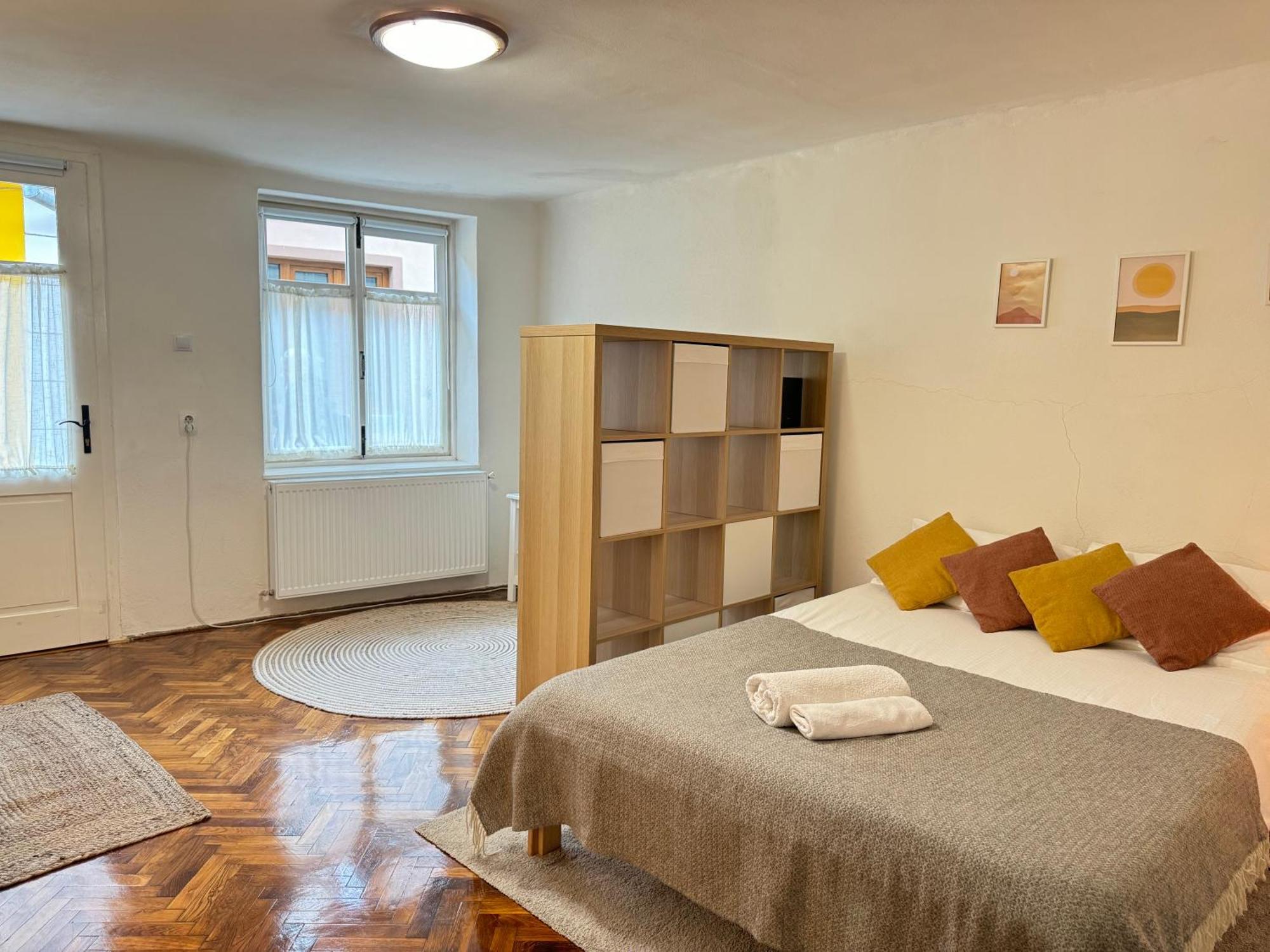 Charming Studio Ideal For Getaways Or Workations In Sibiu'S Medieval City Center Kültér fotó